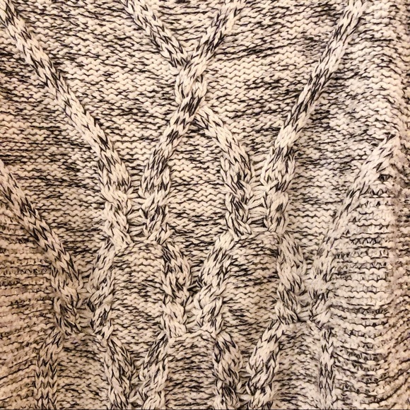 Club Monaco 2 Tone Sweater - Picture 2 of 5